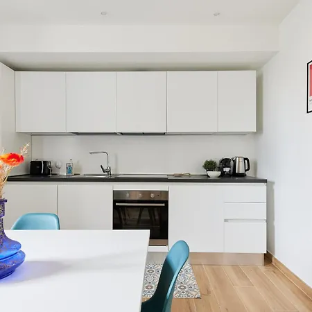 Iflat Lovely Modern Apartament